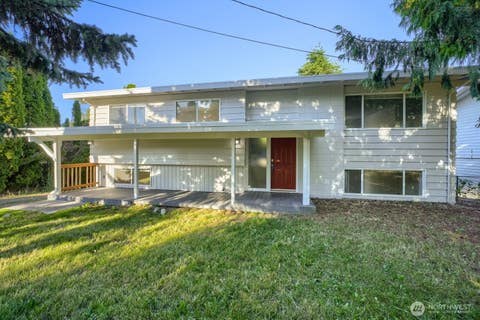 Photo of 25110 35th Avenue S, Kent, WA 98032 (MLS # 2522063)