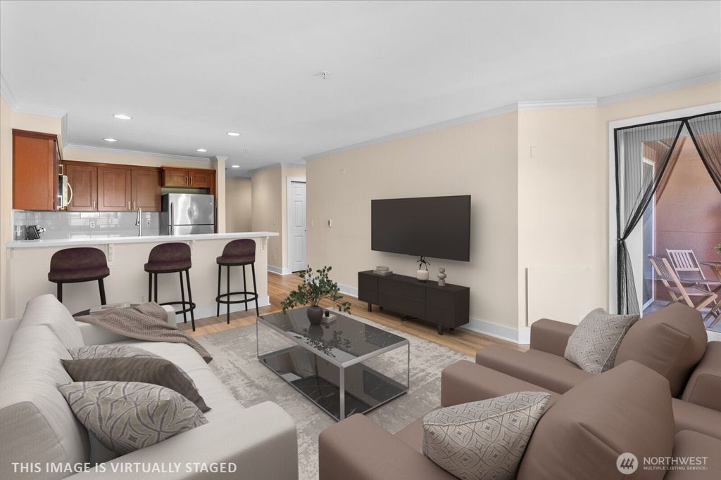 Photo of 1417 Queen Anne Avenue N #313, Seattle, WA 98109 (MLS # 2467077)