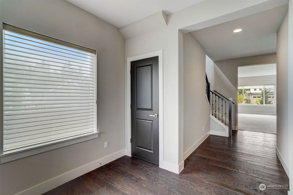 Photo of 15517 8th Avenue W, Lynnwood, WA 98087 (MLS # 2230013)