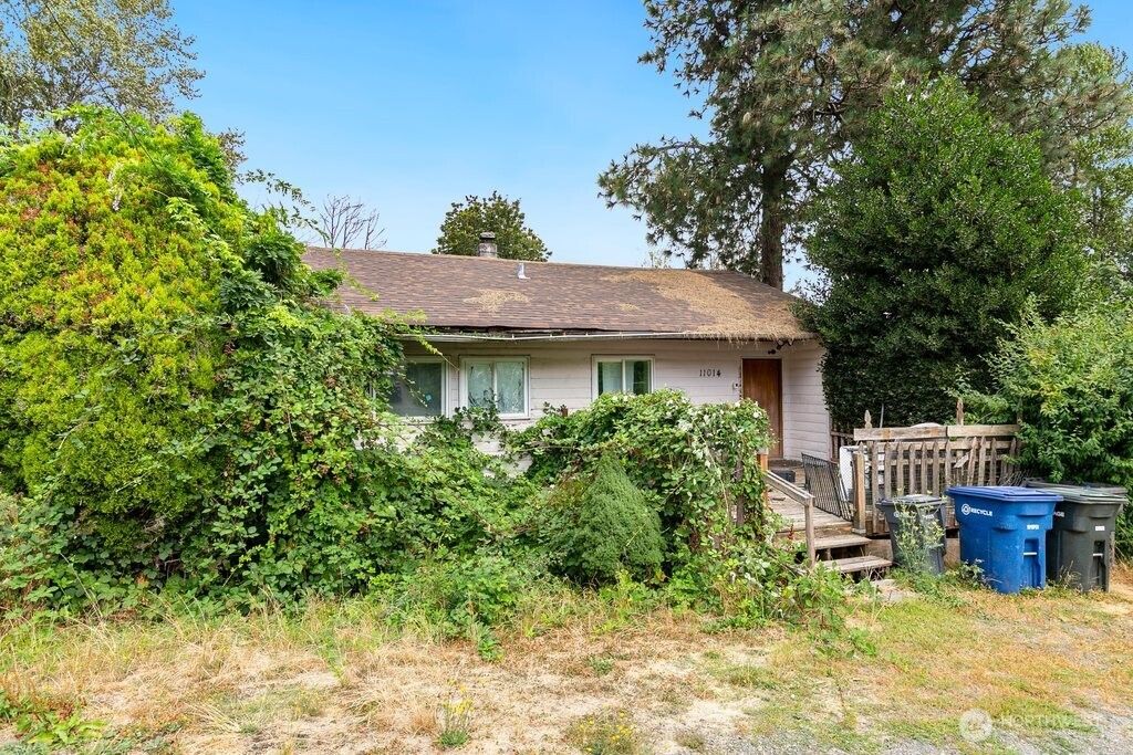 Photo of 11014 26th Avenue S, Seattle, WA 98168 (MLS # 2418590)