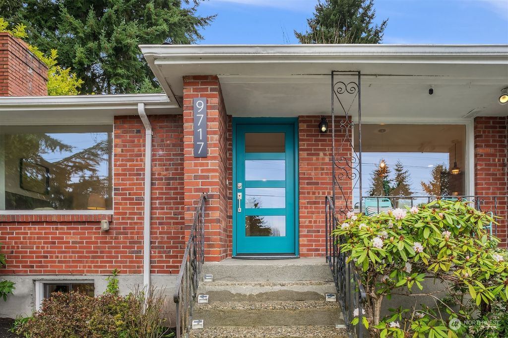 Photo of 9717 9th Avenue NW, Seattle, WA 98117 (MLS # 2215523)