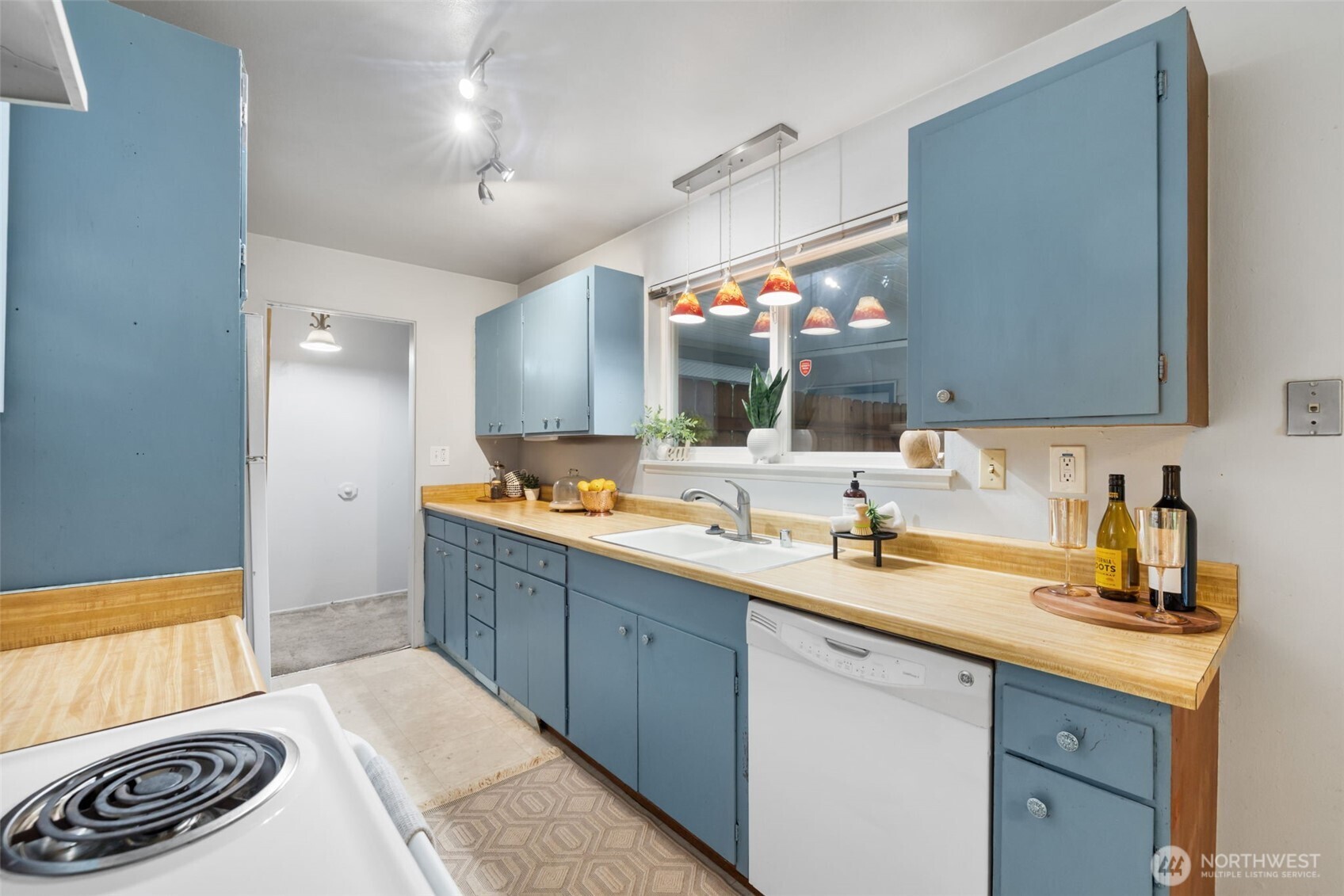 9315 Westview Drive SW