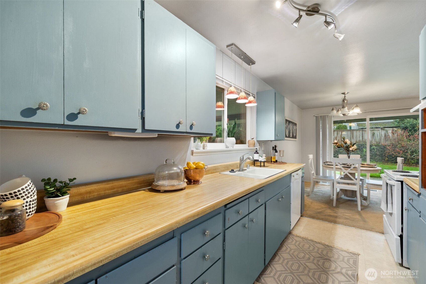 9315 Westview Drive SW