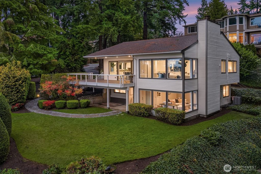 Photo of 10001 SE 25th Street, Bellevue, WA 98004 (MLS # 2459357)