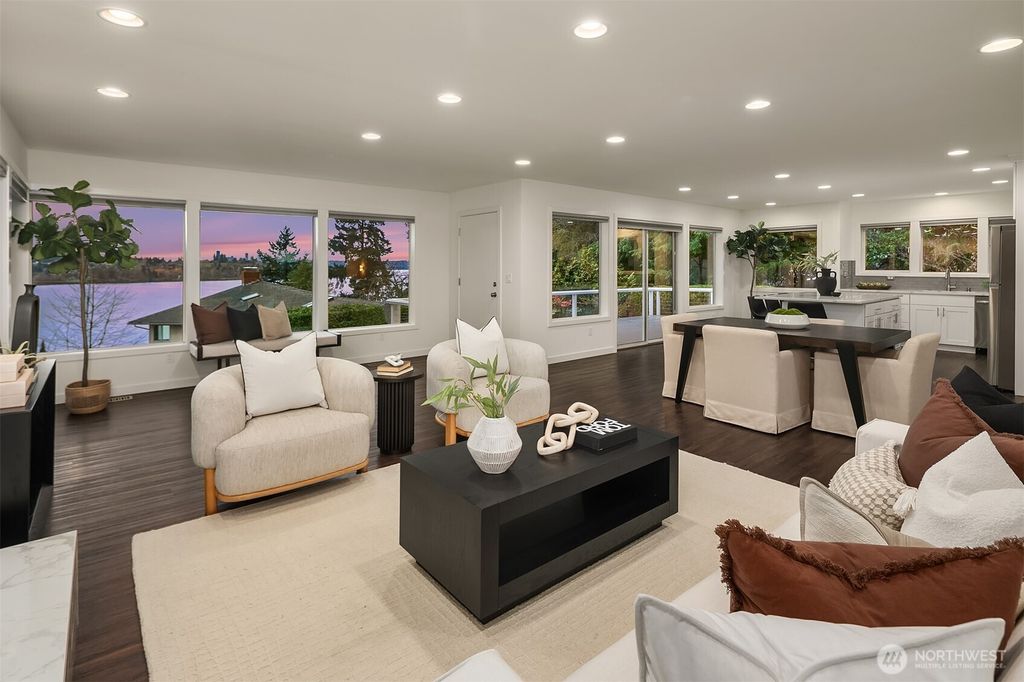 Photo of 10001 SE 25th Street, Bellevue, WA 98004 (MLS # 2459357)