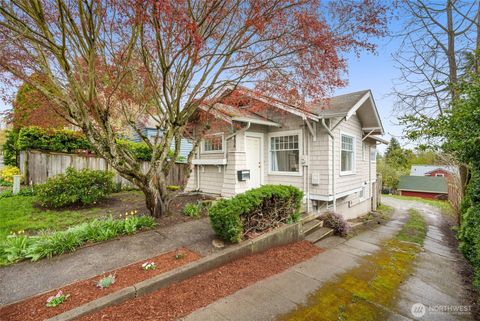 5706 35th Ave NE Seattle WA 98105