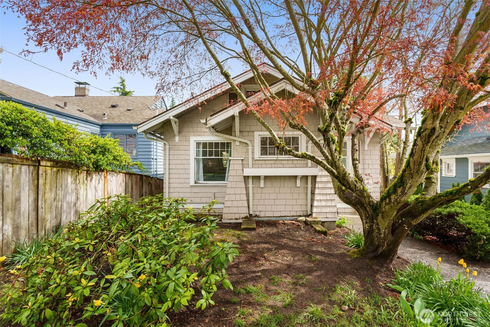 5706 35th Ave NE