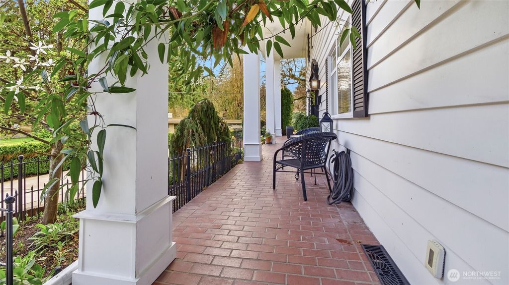 Photo of 10506 Robin Hood Drive, Edmonds, WA 98020 (MLS # 2494816)