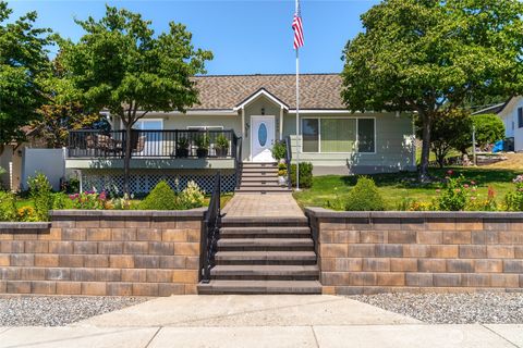 Photo of 2548 Entiat Way, Entiat, WA 98822 (MLS # 2485176)