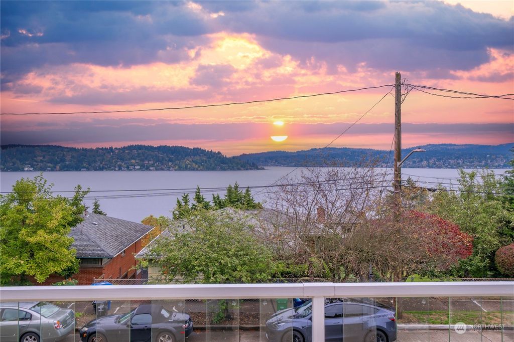 Photo of 10057 Arrowsmith Avenue S, Seattle, WA 98178 (MLS # 2303574)