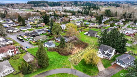 Photo of 932 Georgia Street, Blaine, WA 98230 (MLS # 2493177)