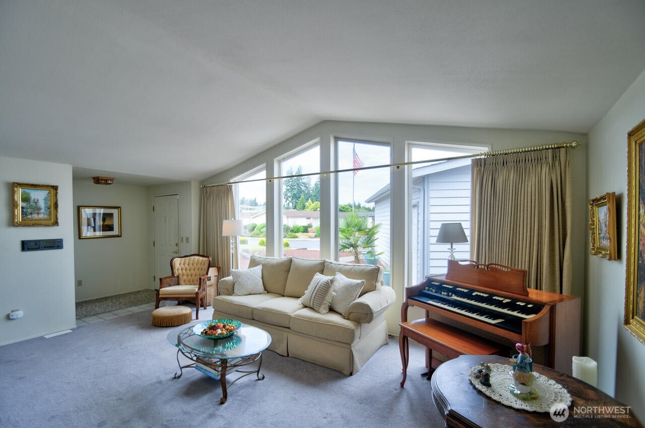 716 Dennis Street SE 35