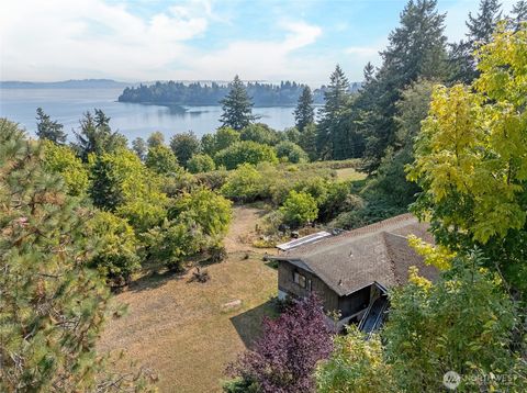 Photo of 821 153rd Avenue SW, Lakebay, WA 98349 (MLS # 2433078)