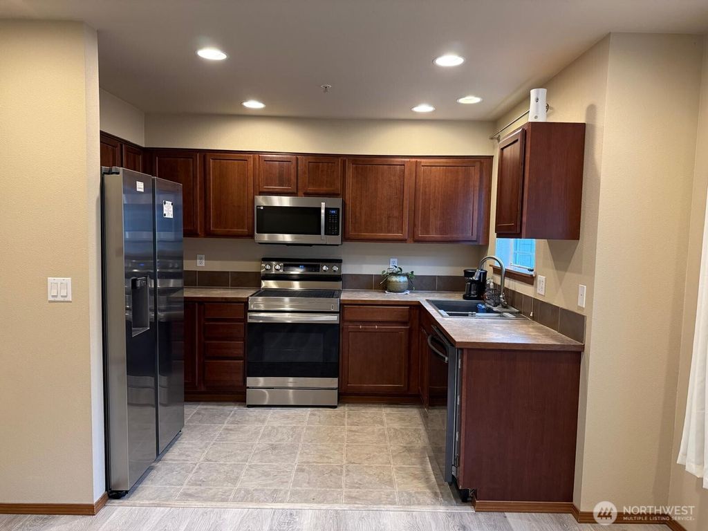 Photo of 17813 79th Avenue Ct E, Puyallup, WA 98375 (MLS # 2495578)