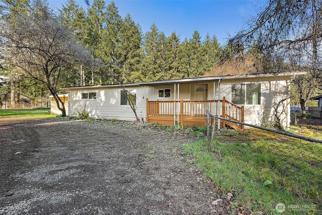 Photo of 21 E North Lake Drive, Shelton, WA 98584 (MLS # 2491103)