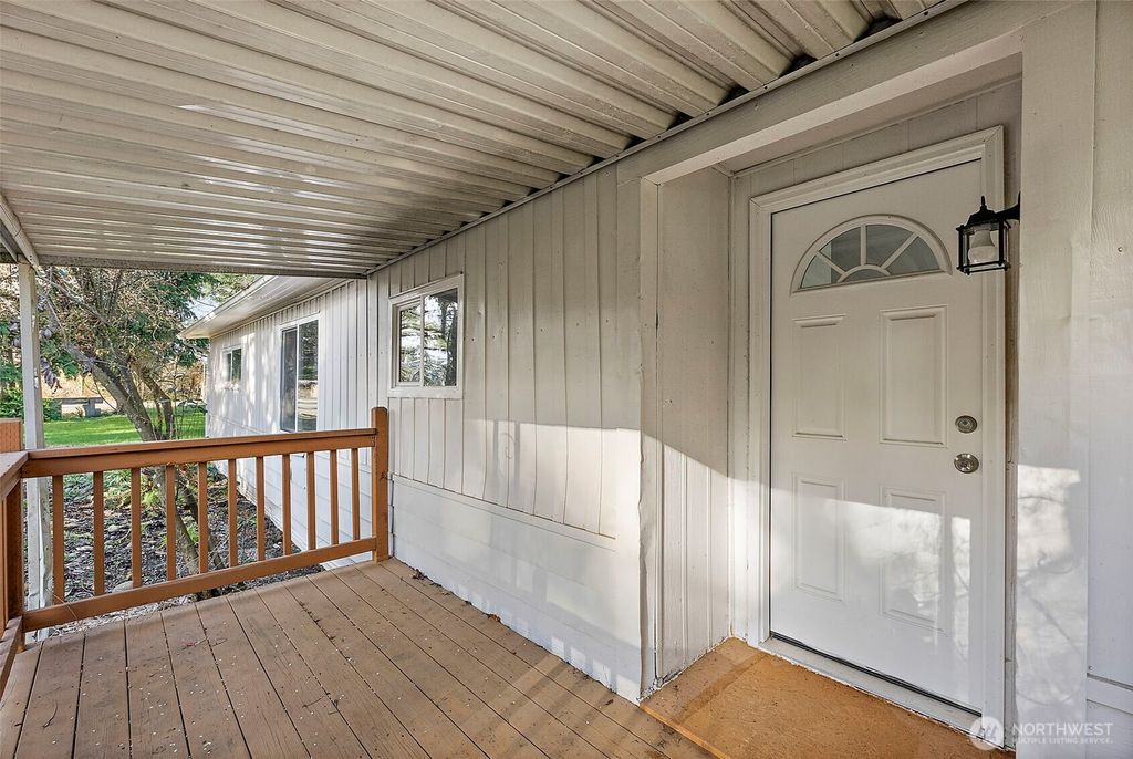 Photo of 21 E North Lake Drive, Shelton, WA 98584 (MLS # 2491103)