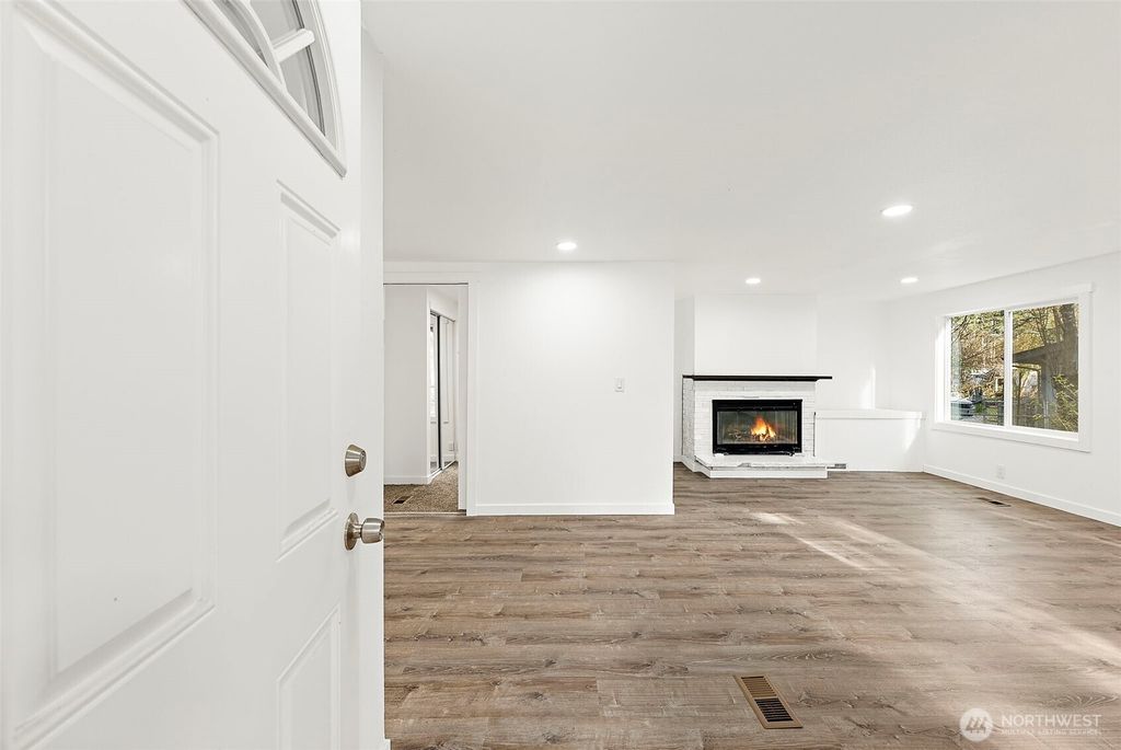 Photo of 21 E North Lake Drive, Shelton, WA 98584 (MLS # 2491103)