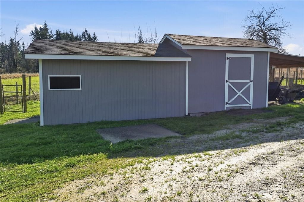 Photo of 4616 96th St E St, Tacoma, WA 98446 (MLS # 2481288)