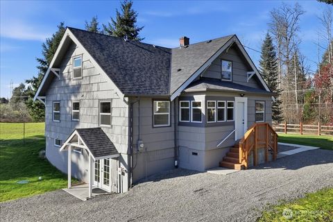 Photo of 4616 96th St E St, Tacoma, WA 98446 (MLS # 2481288)