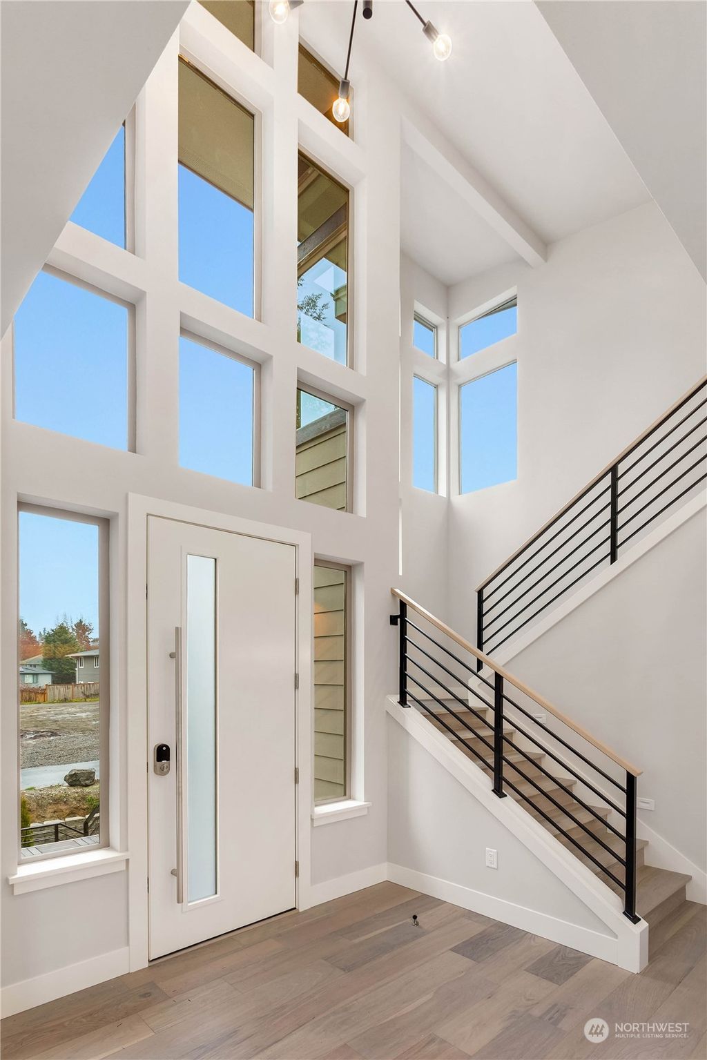 Photo of 10060 124th Avenue NE, Kirkland, WA 98033 (MLS # 2188537)