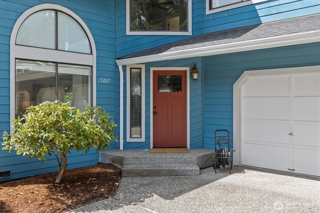 Photo of 19227 75th Avenue NE, Kenmore, WA 98028 (MLS # 2417013)