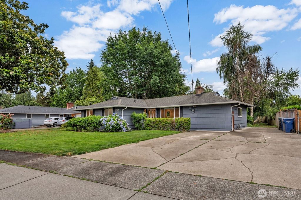 Photo of 1310 23rd Street SE, Auburn, WA 98002 (MLS # 2400307)