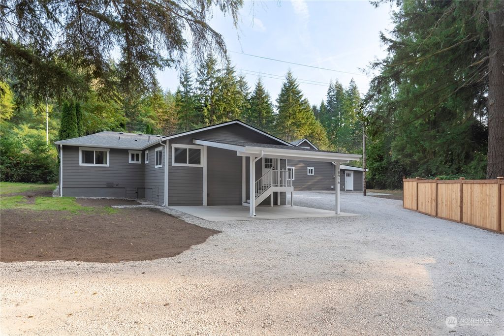 Photo of 18916 SR 9 SE, Snohomish, WA 98290 (MLS # 2049568)