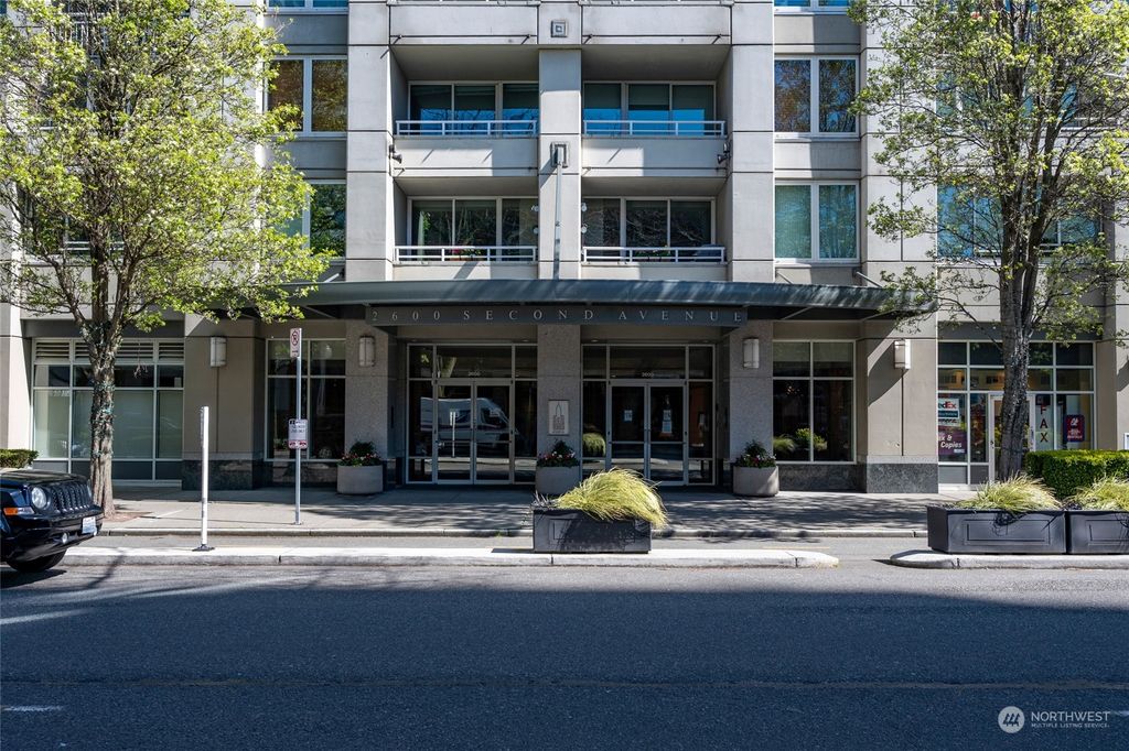 Photo of 2600 2nd Avenue #406, Seattle, WA 98121 (MLS # 2051911)