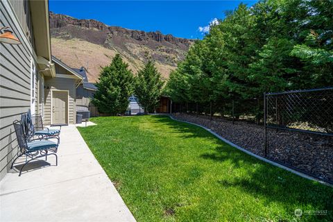 A home in East Wenatchee