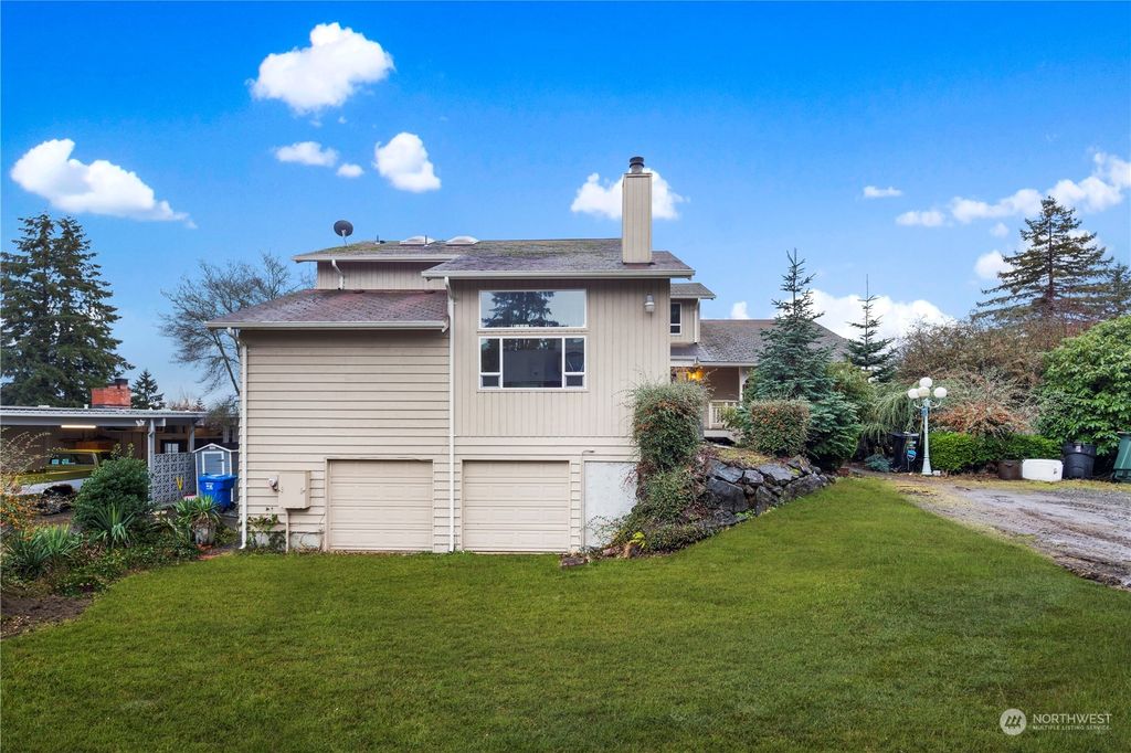 Photo of 11020 36th Avenue SW, Seattle, WA 98146 (MLS # 2026776)