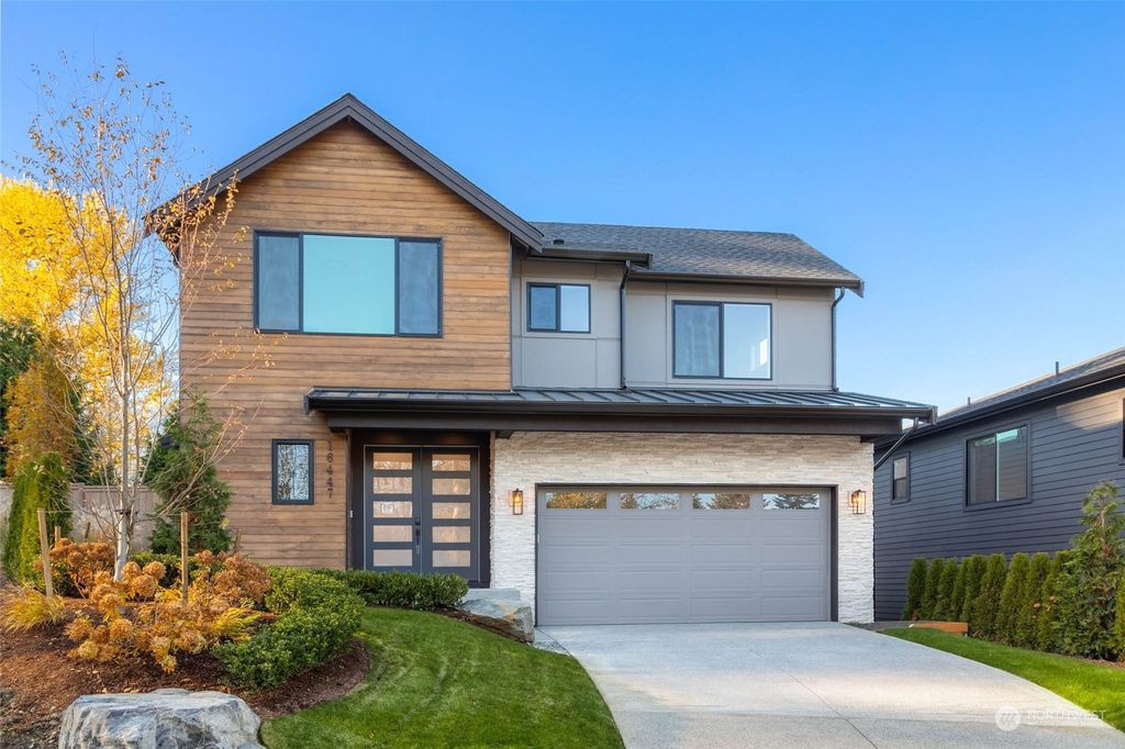 Photo of 16447 73rd Place NE, Kenmore, WA 98028 (MLS # 2000283)