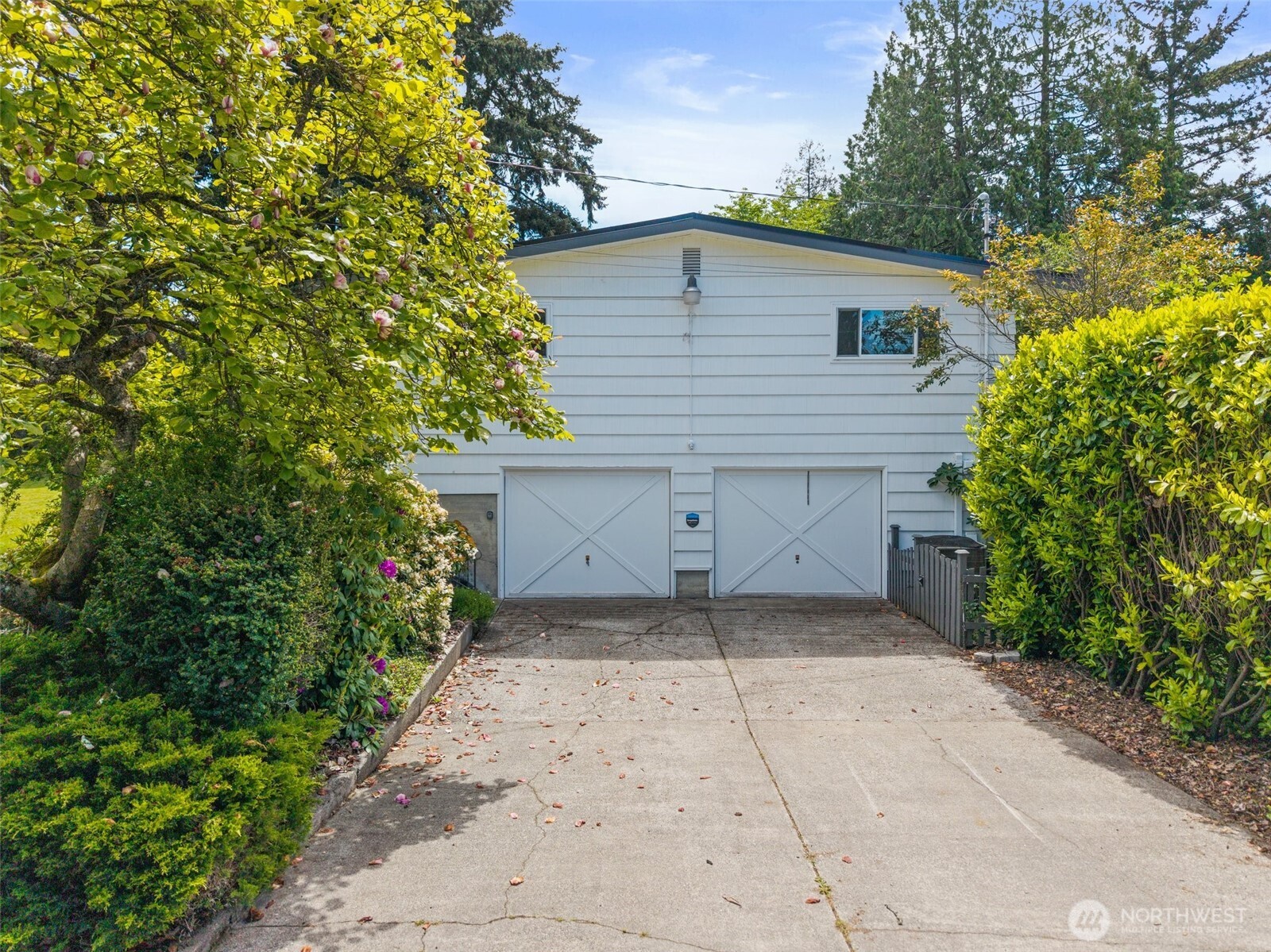 18041 3rd Avenue NW