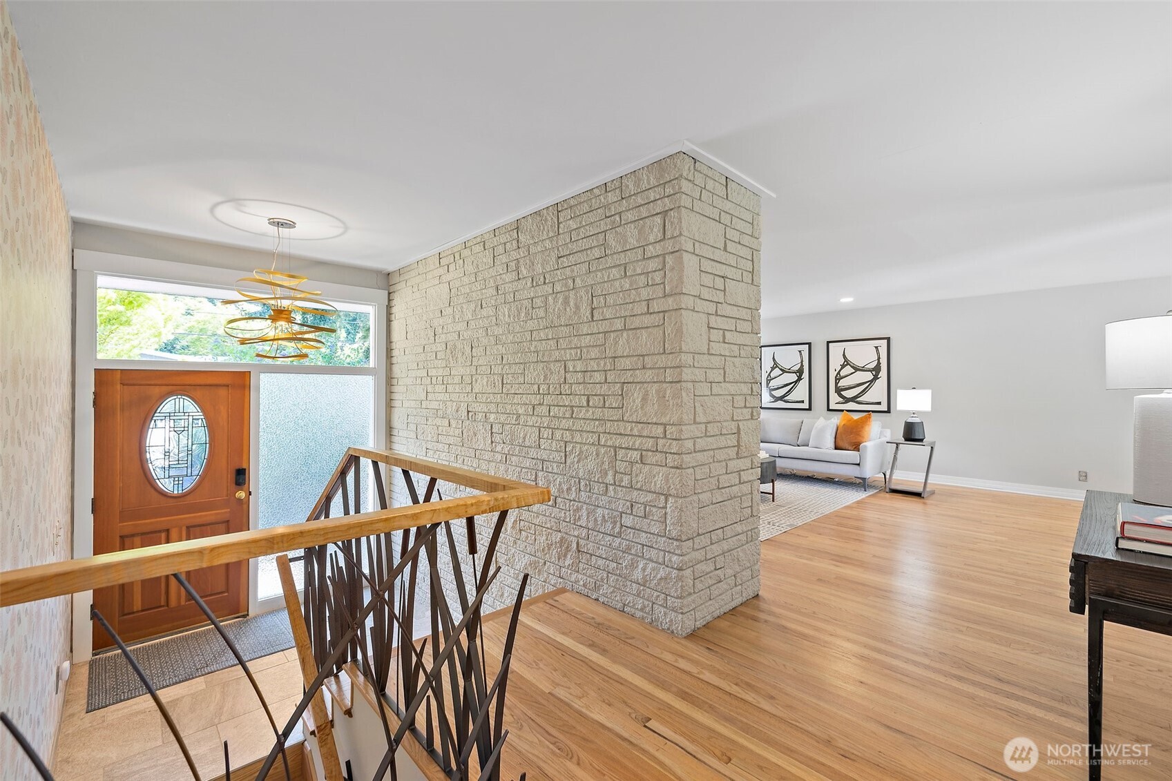 18041 3rd Avenue NW