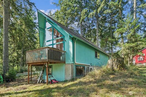 A home in Anderson Island