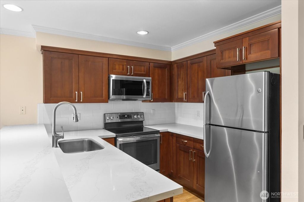 Photo of 1417 Queen Anne Avenue N #313, Seattle, WA 98109 (MLS # 2446148)