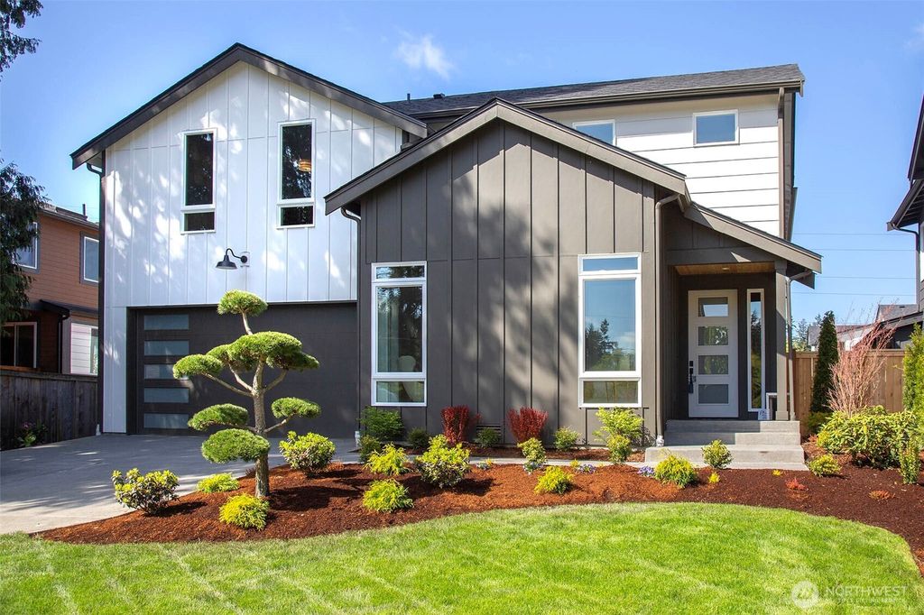 Photo of 9113 126th Avenue NE, Kirkland, WA 98033 (MLS # 2327535)