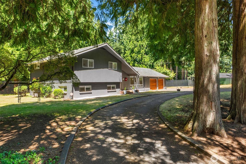 Photo of 6206 Shady Lane SE, Lacey, WA 98503 (MLS # 2556249)