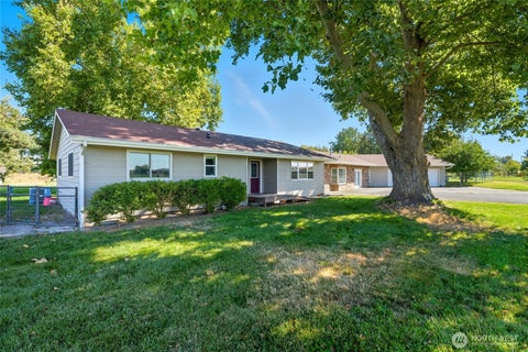 Photo of 85327 Highway 339, Milton-Freewater, OR 97862 (MLS # 2530100)
