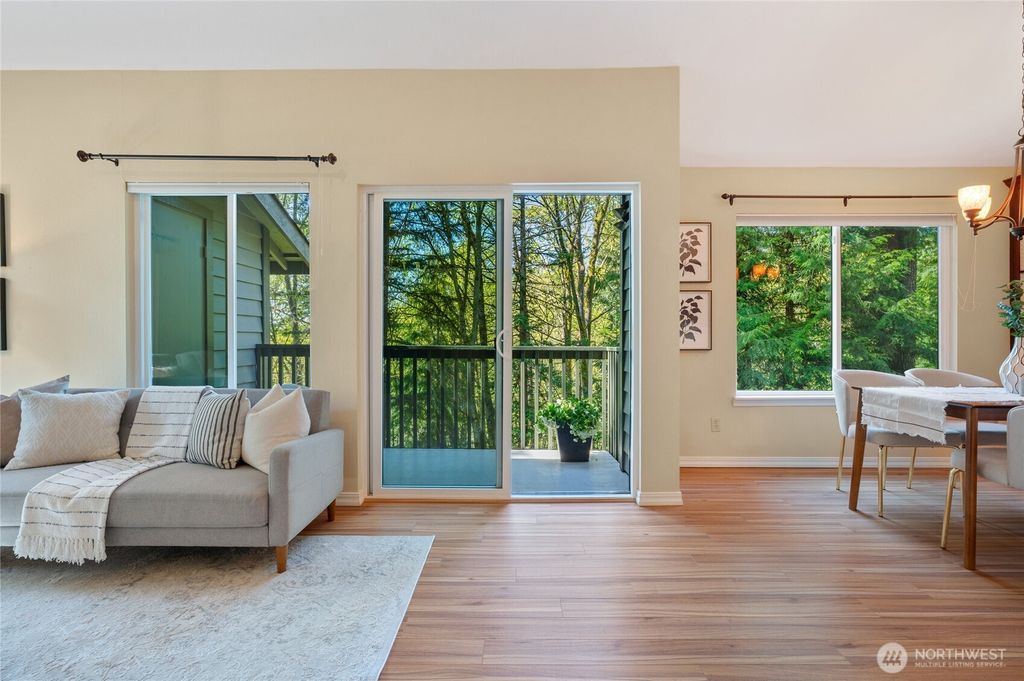 Photo of 12721 NE 129th Court #F301, Kirkland, WA 98034 (MLS # 2352600)