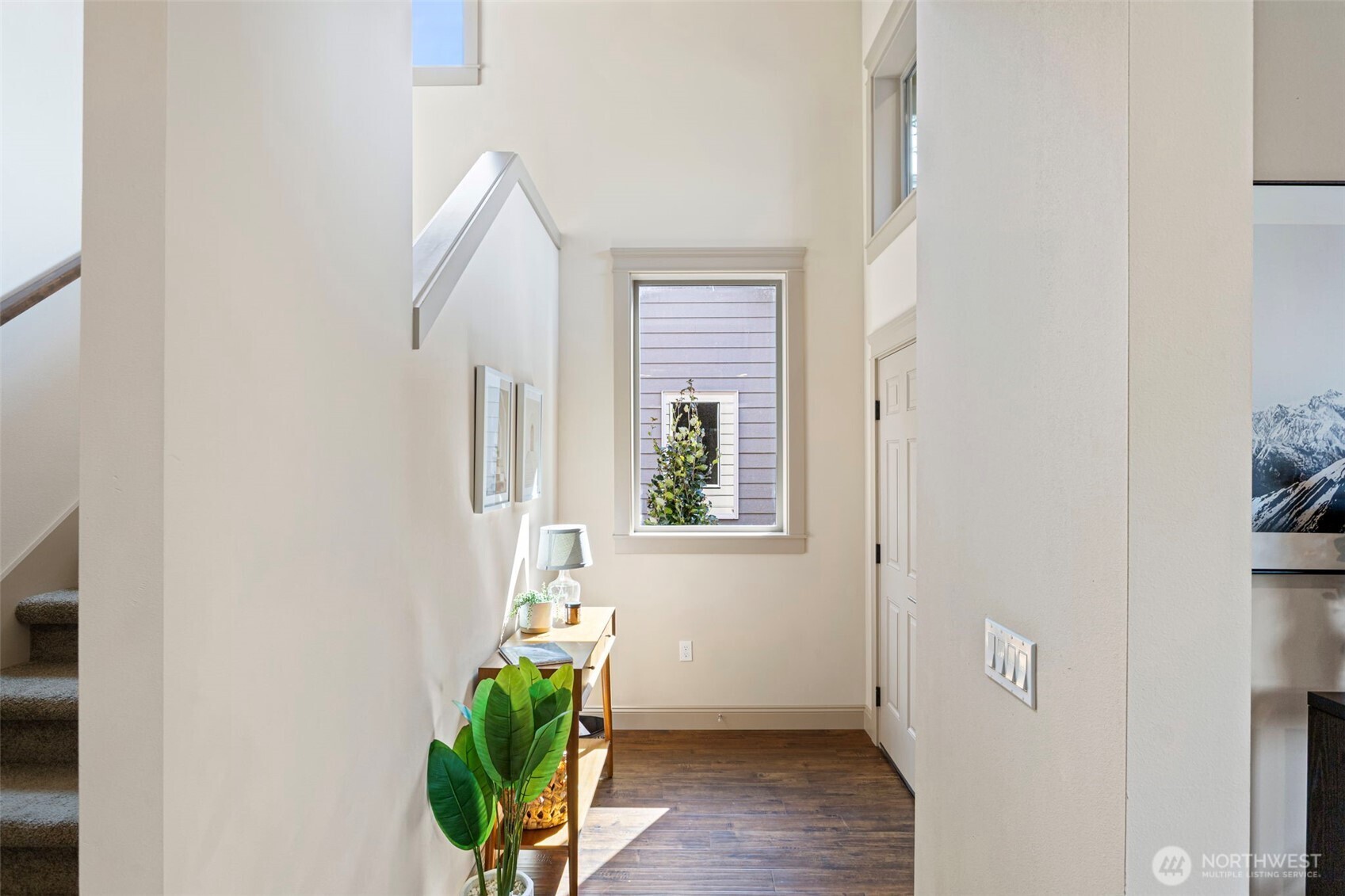 553 SE Andrews Street B