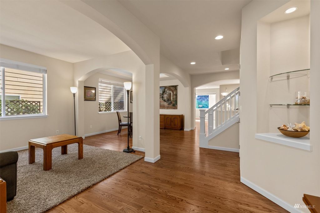 Photo of 16136 Parkside Way SE, Renton, WA 98058 (MLS # 1982093)