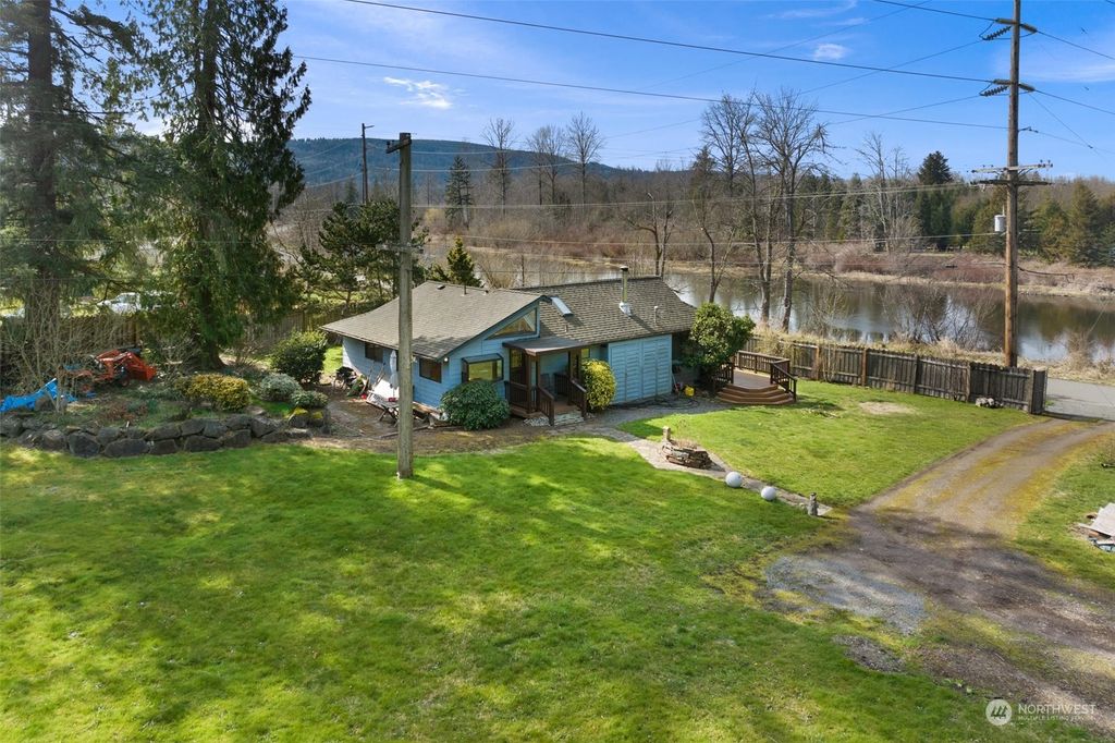 Photo of 34323 SE 39th Place, Fall City, WA 98024 (MLS # 2045431)