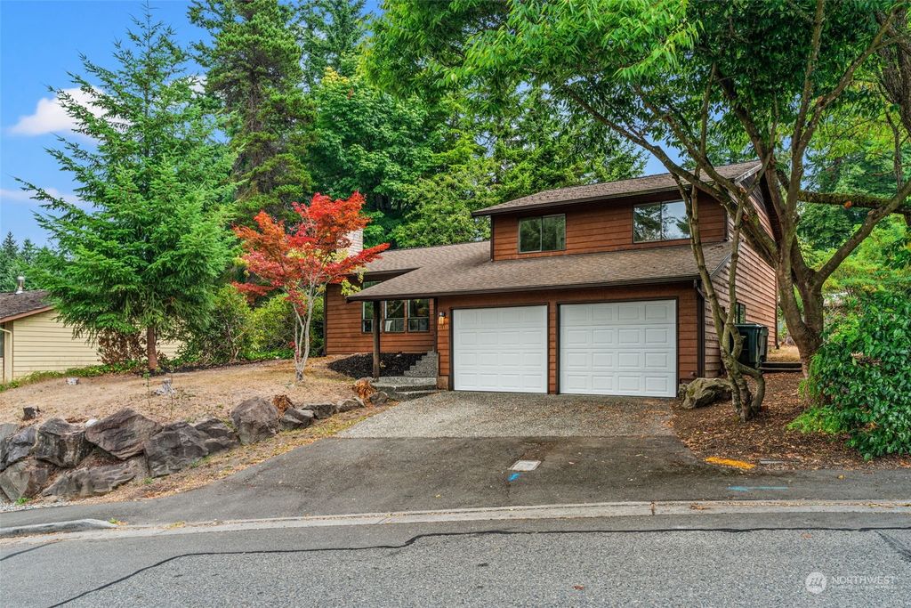 Photo of 21335 Pioneer Way, Edmonds, WA 98026 (MLS # 2158170)