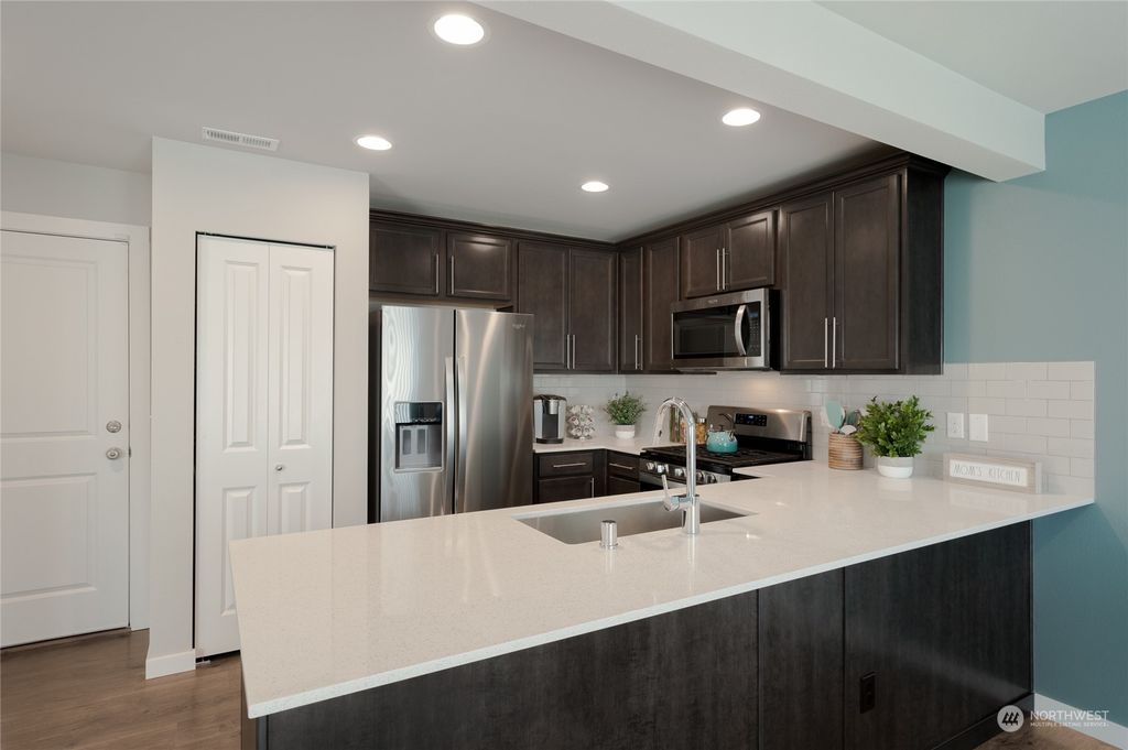 Photo of 3828 132nd Place SW, Lynnwood, WA 98087 (MLS # 2045438)