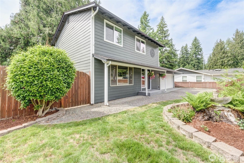 Photo of 1924 107th Drive SE, Lake Stevens, WA 98258 (MLS # 2566136)