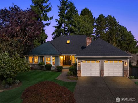 Photo of 17102 NE 37th Place, Bellevue, WA 98008 (MLS # 2434090) Photo of 17102 NE 37th Place, Bellevue, WA 98008 (MLS # 2434090)