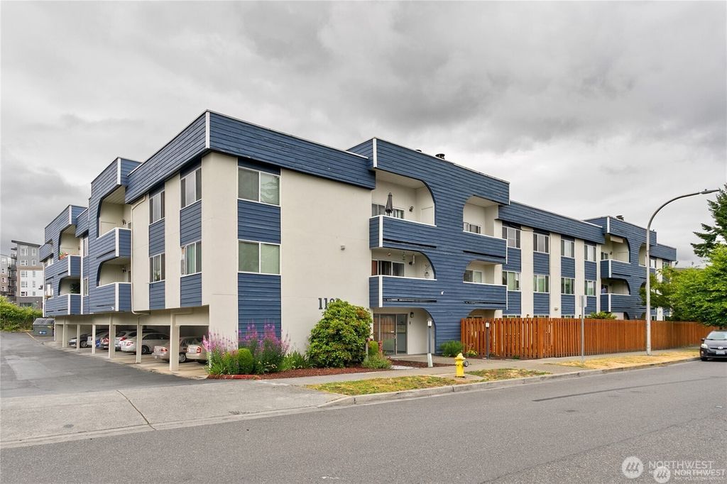 Photo of 1100 Ave NE Harrington Avenue NE #211, Renton, WA 98056 (MLS # 2509511)