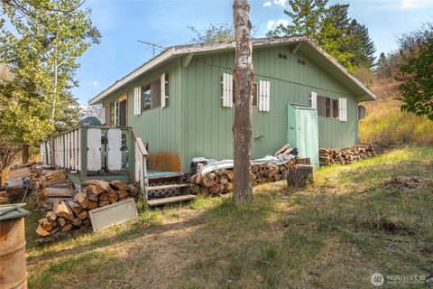 Photo of 653 B Ellemeham Mtn. Road, Oroville, WA 98844 (MLS # 2436722)