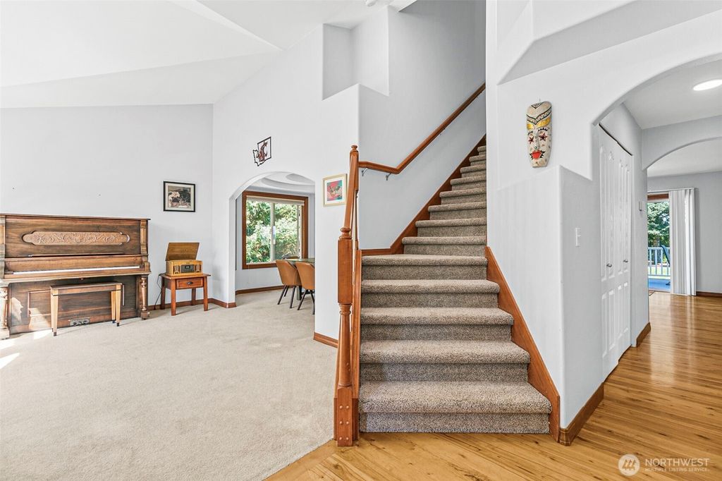 Photo of 403 207th Avenue E, Auburn, WA 98391 (MLS # 2493697)