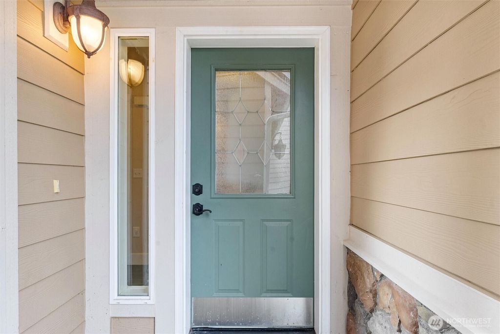 Photo of 11607 9th Drive SE, Everett, WA 98208 (MLS # 2511611)